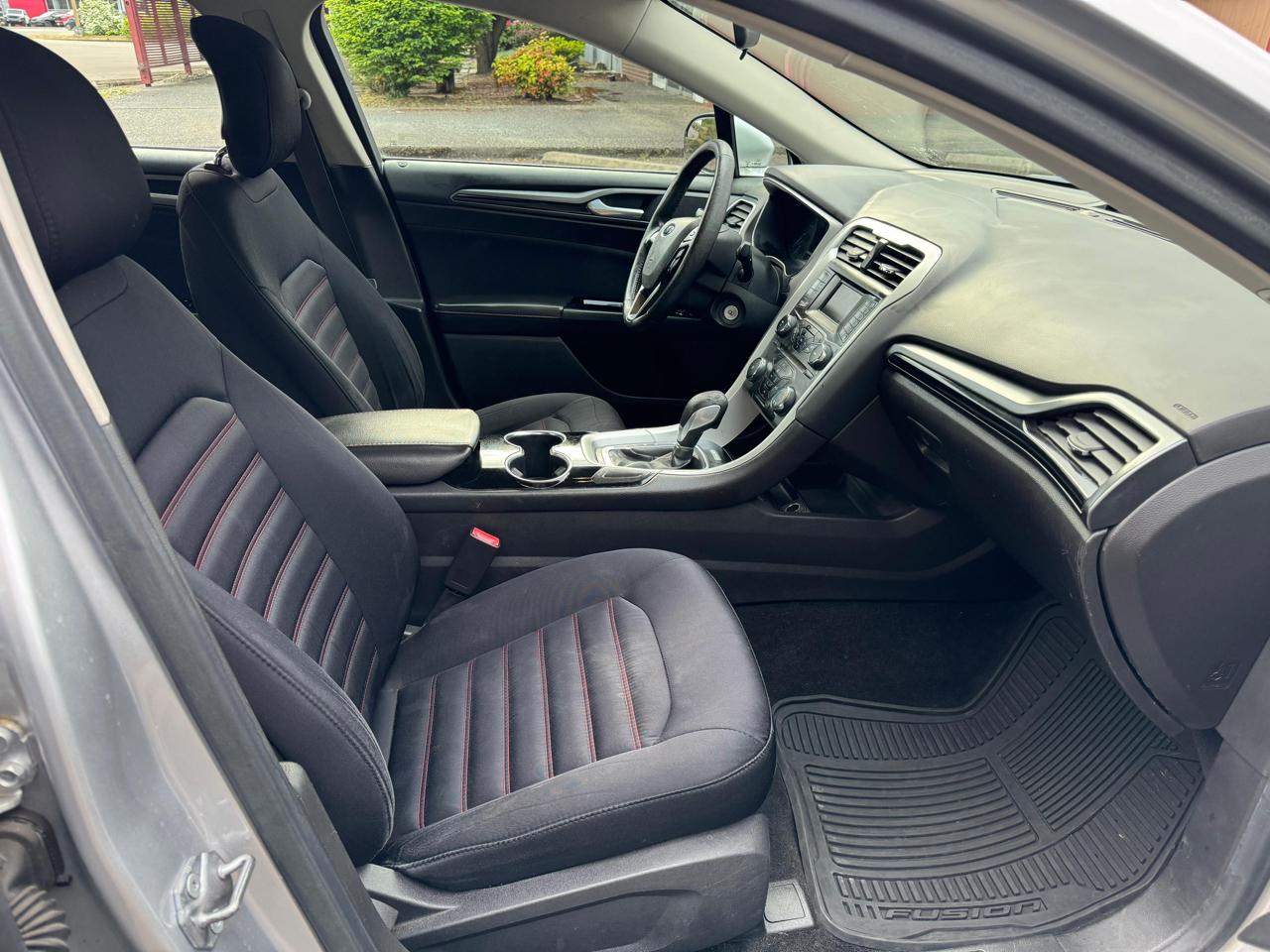 Ford Fusion SE 2014
