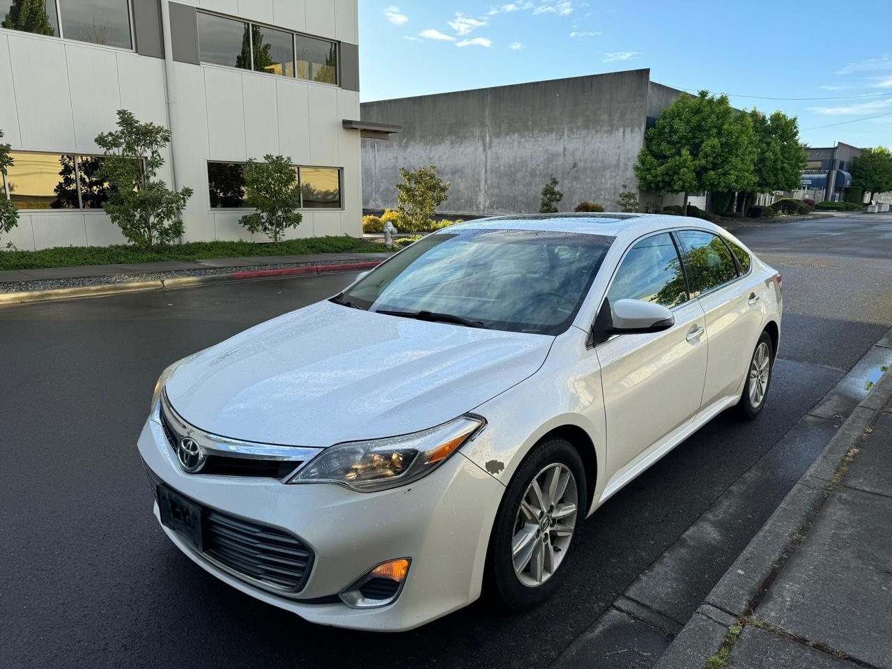 Toyota Avalon XLE 2013
