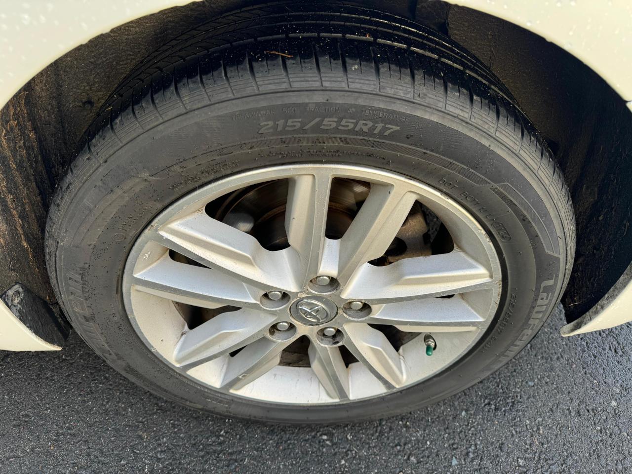 Toyota Avalon XLE 2013