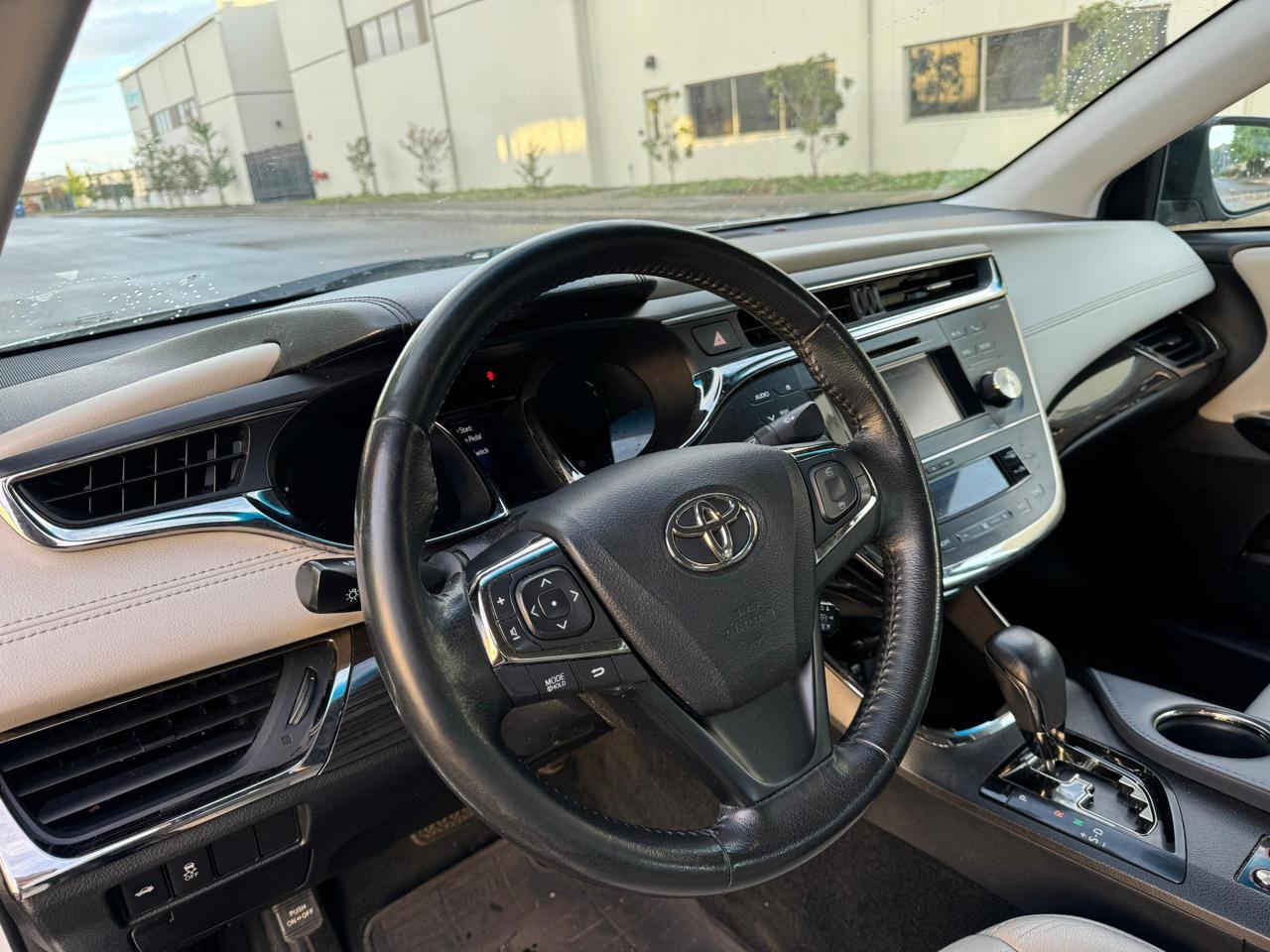 Toyota Avalon XLE 2013
