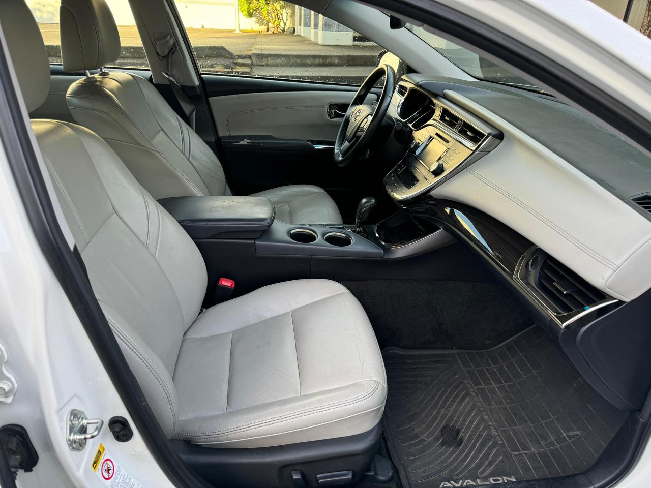 Toyota Avalon XLE 2013