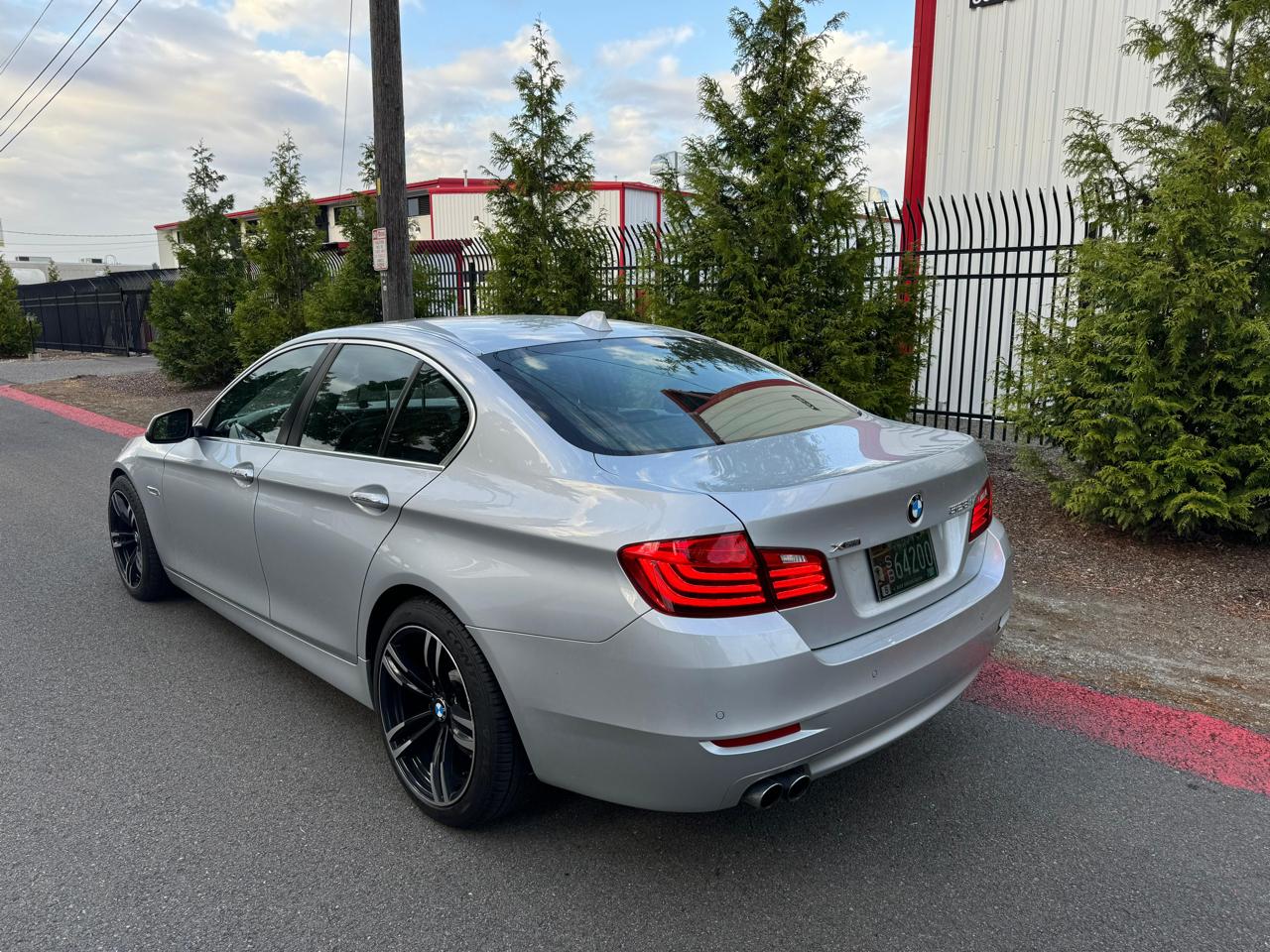 BMW 5-Series 528i xDrive 2016