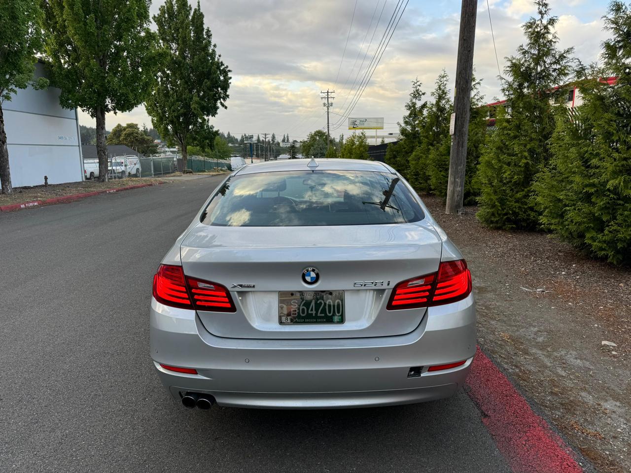 BMW 5-Series 528i xDrive 2016