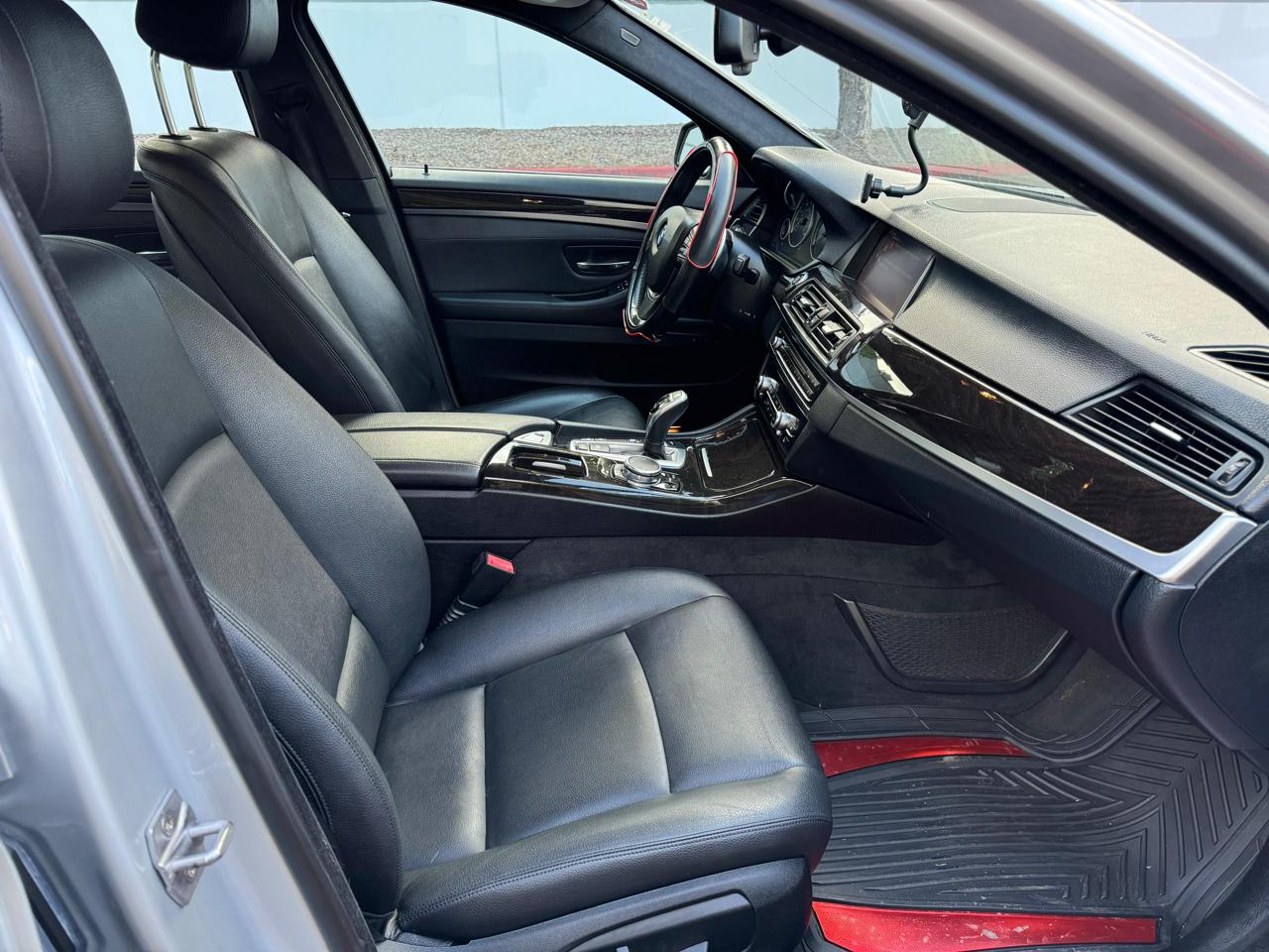 BMW 5-Series 528i xDrive 2016