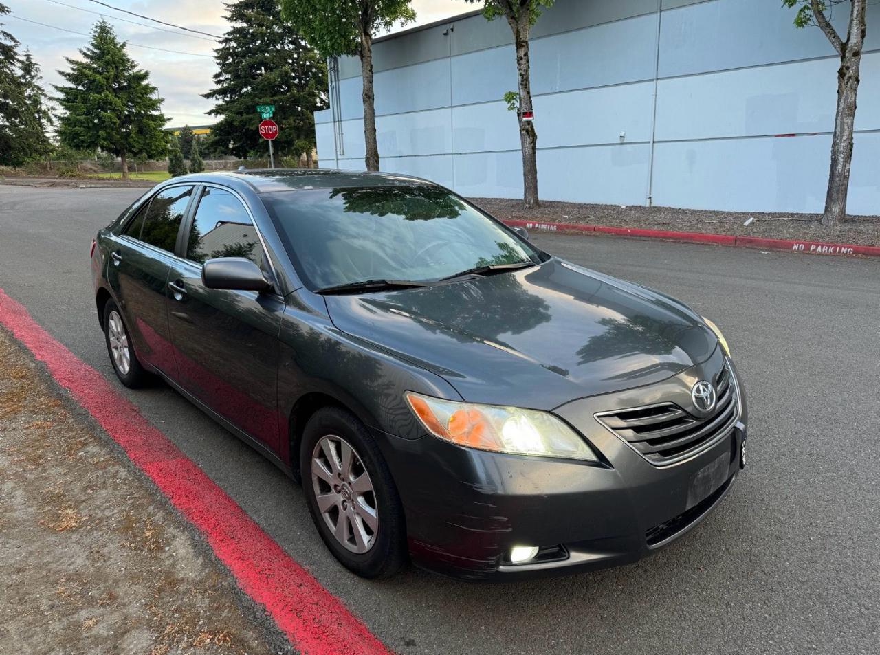 Toyota Camry XLE 5-Spd AT 2009