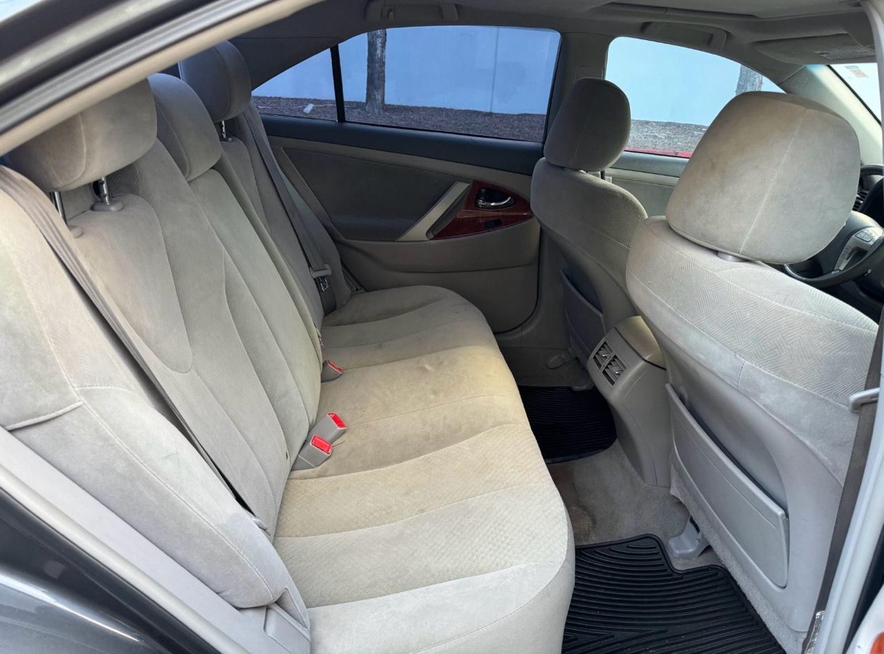 Toyota Camry XLE 5-Spd AT 2009