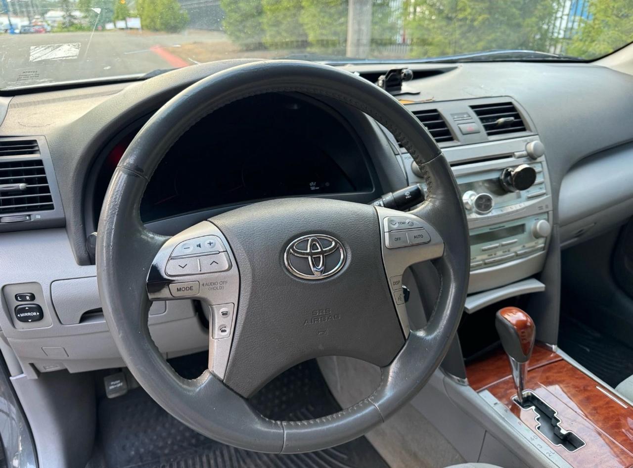 Toyota Camry XLE 5-Spd AT 2009
