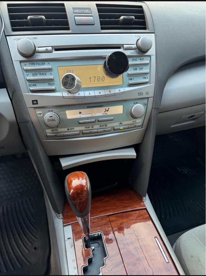 Toyota Camry XLE 5-Spd AT 2009