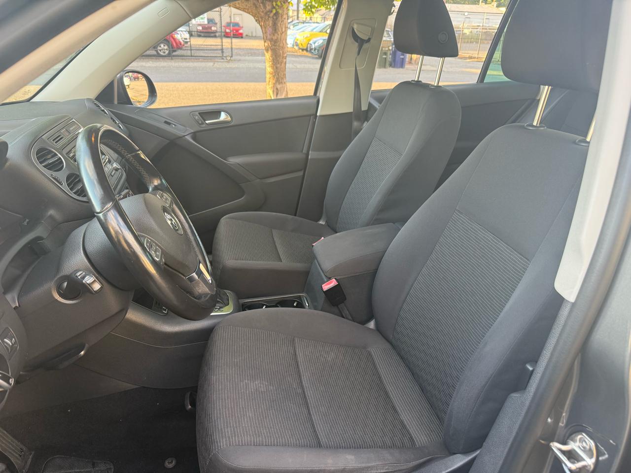 Volkswagen Tiguan 2.0T S 4Motion 2013