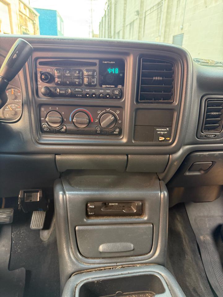 GMC Sierra 1500 SL Ext. Cab Short Bed 4WD 2002