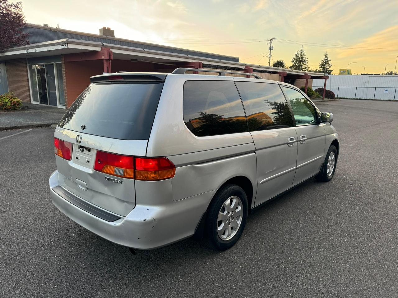 Honda Odyssey EX w/ Leather and DVD 2004