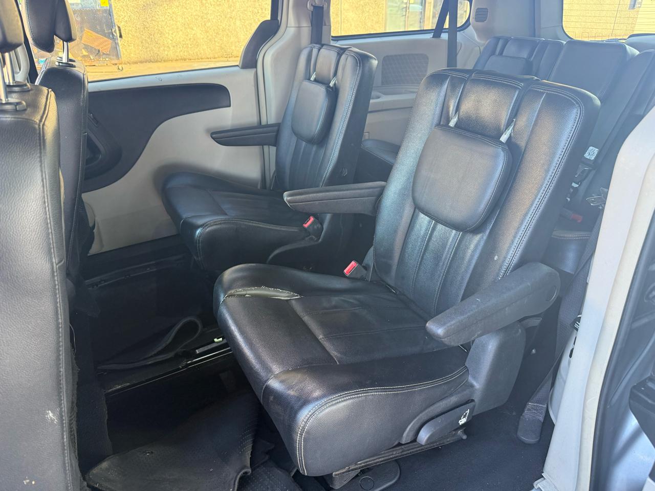 Chrysler Town & Country Touring 2014