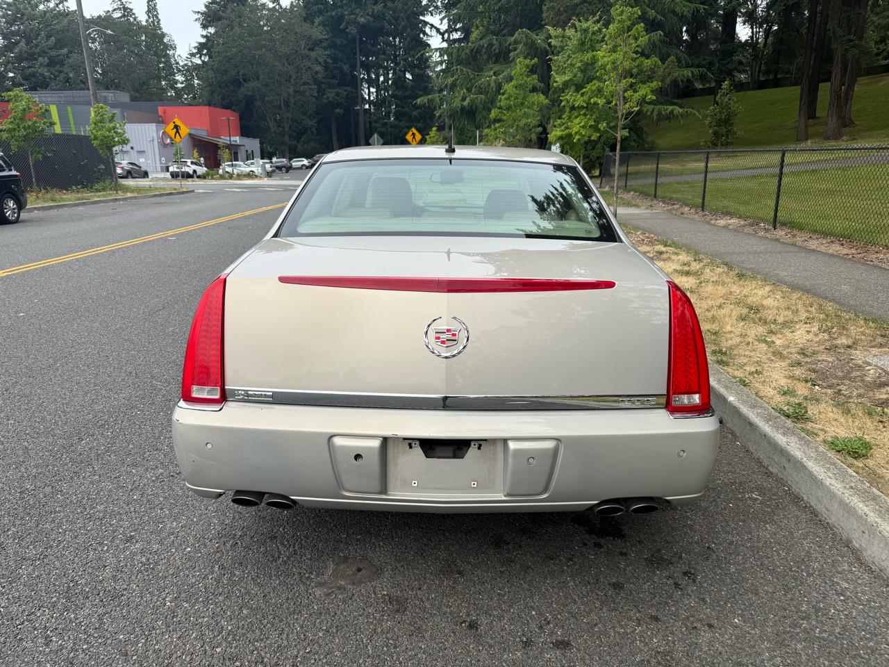 Cadillac DTS Luxury II 2008