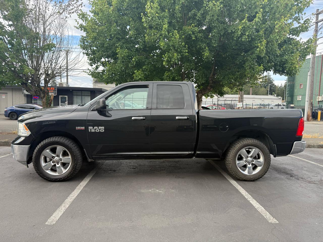 RAM 1500 Big Horn 4wd Quad Cab 2016