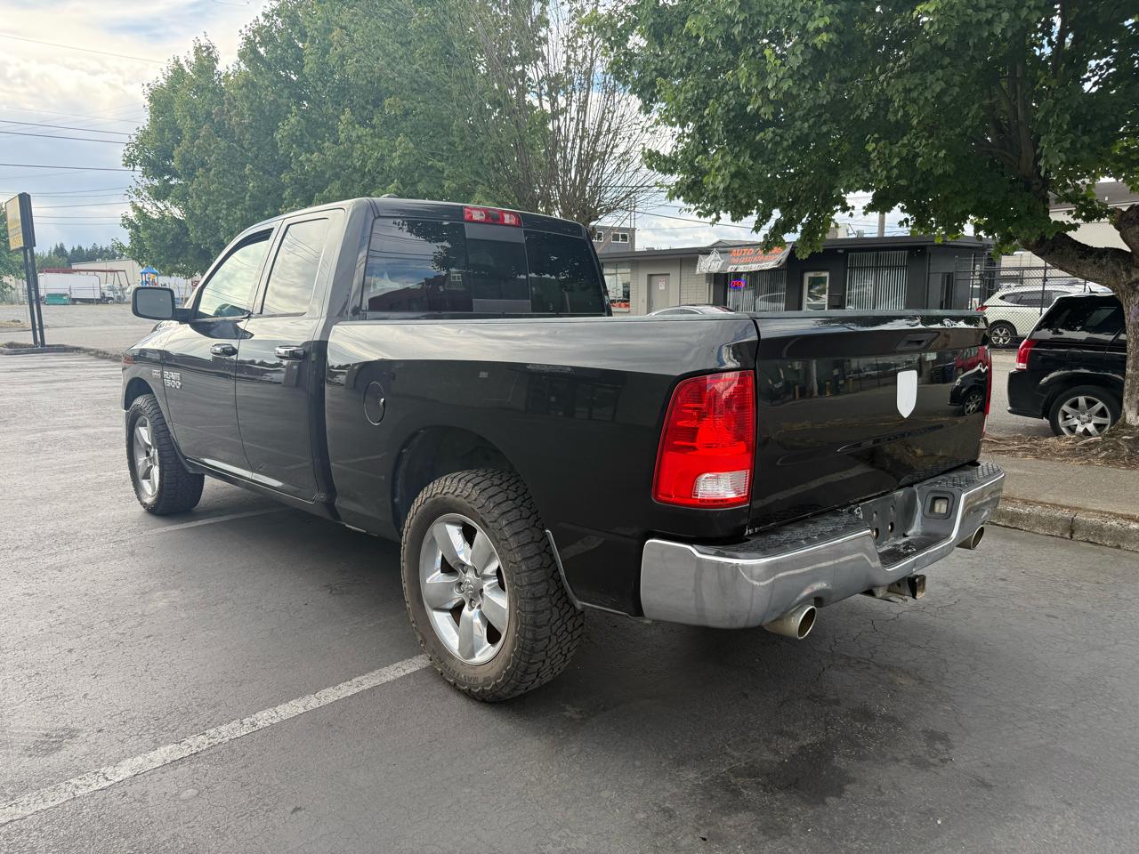 RAM 1500 Big Horn 4wd Quad Cab 2016