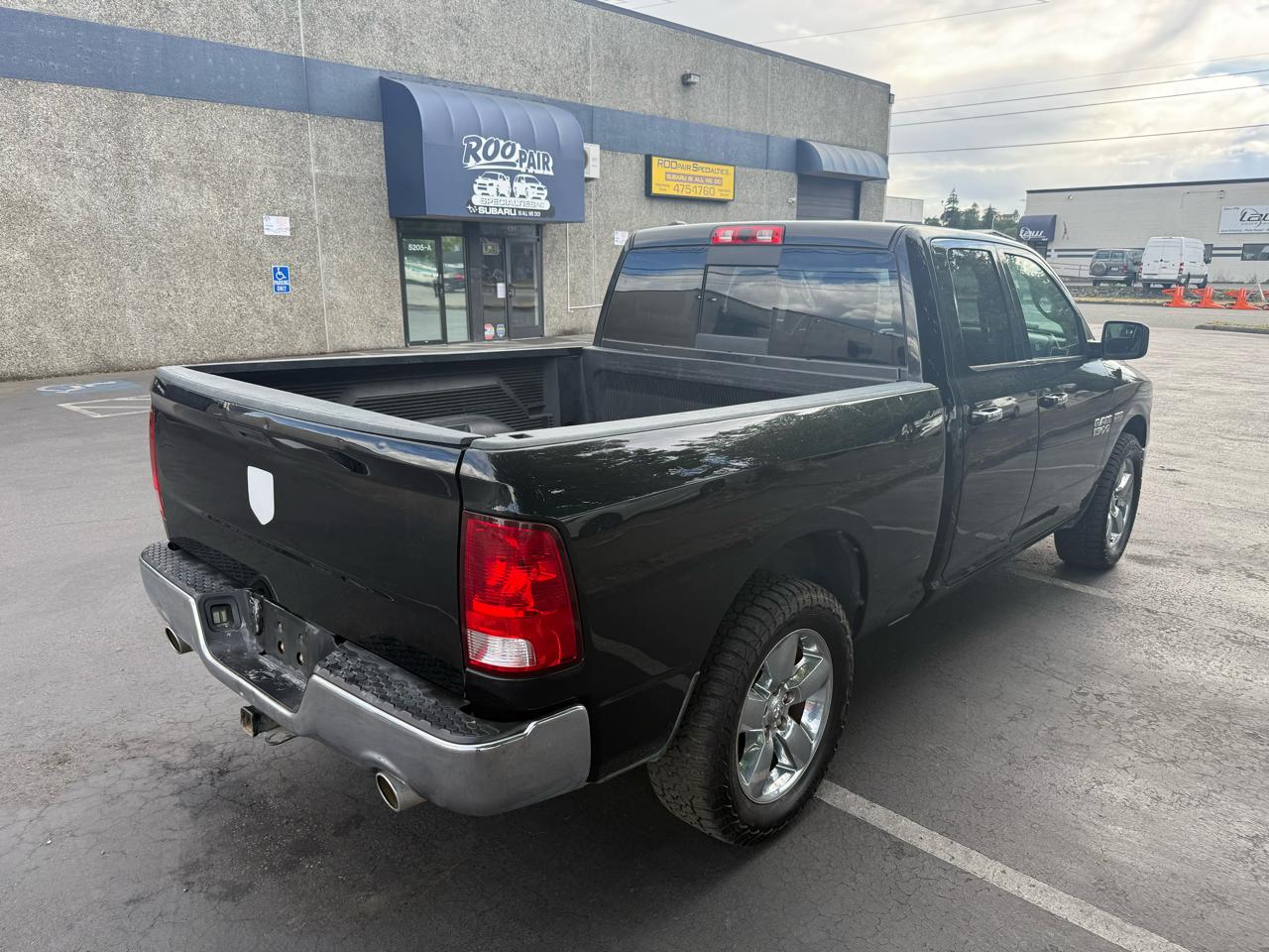 RAM 1500 Big Horn 4wd Quad Cab 2016