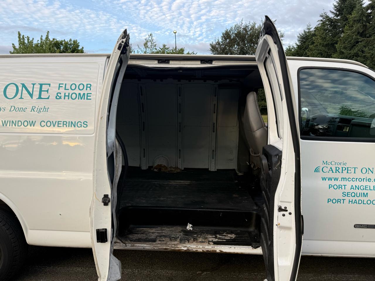 GMC Savana G2500 Extended Cargo 2003