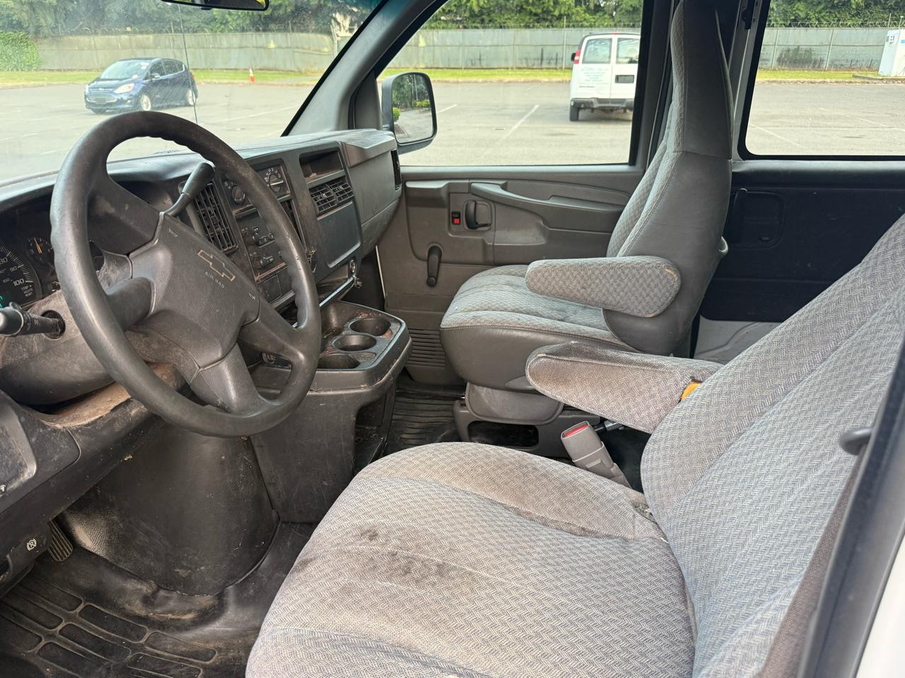 Chevrolet Express 3500 Extended 2003