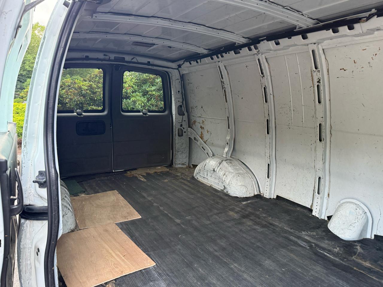Chevrolet Express 3500 Extended 2003