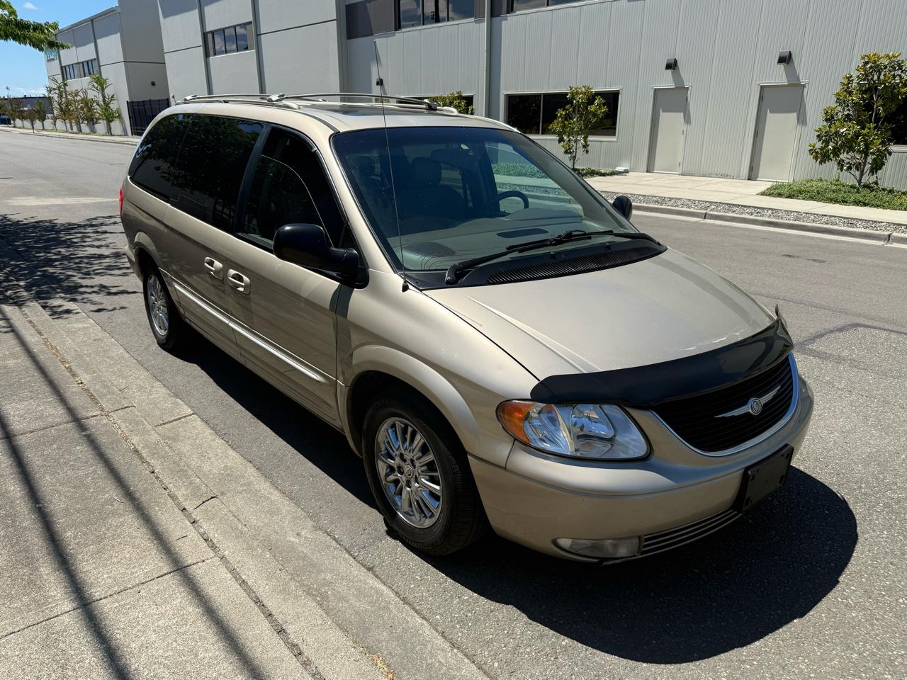 Chrysler Town & Country Limited FWD 2003