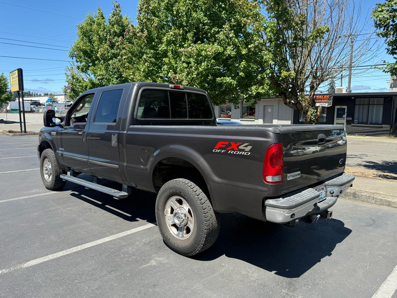 Ford F-350 SD Lariat Crew Cab 4WD 2005