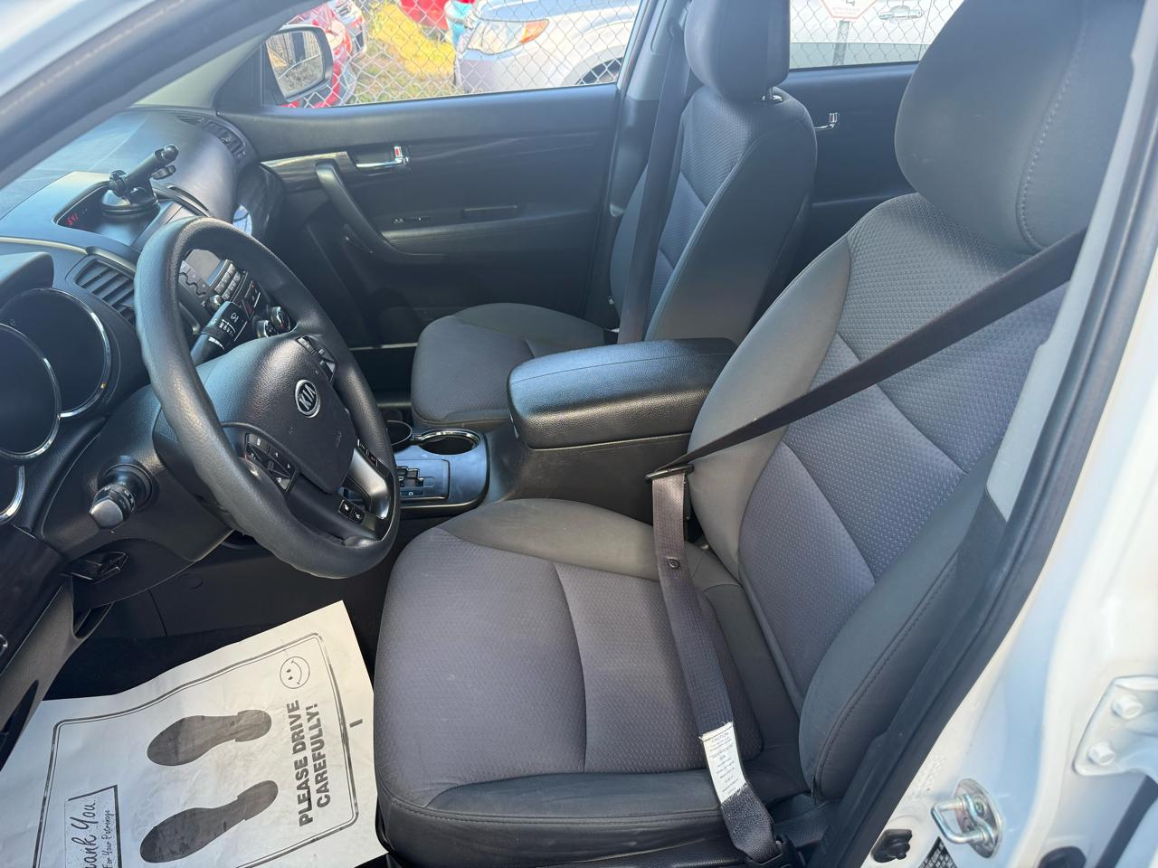 Kia Sorento LX 2WD 2012