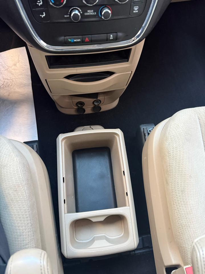 Dodge Grand Caravan SE 2015