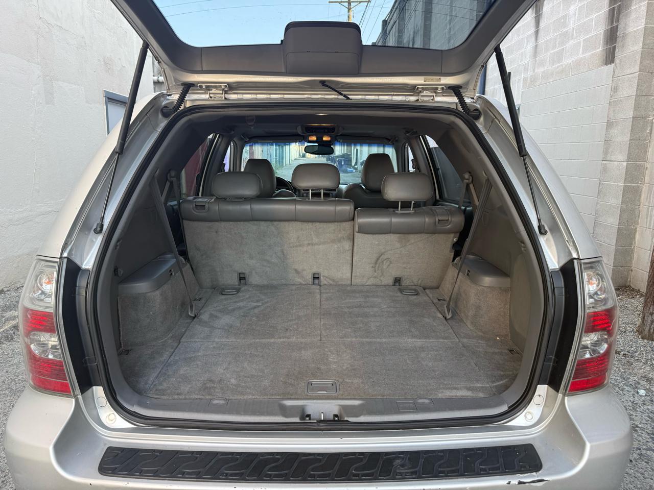 Acura MDX Touring with Navigation System and Rear DVD System 2005