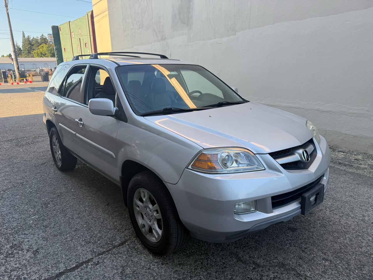 Acura MDX Touring with Navigation System and Rear DVD System 2005
