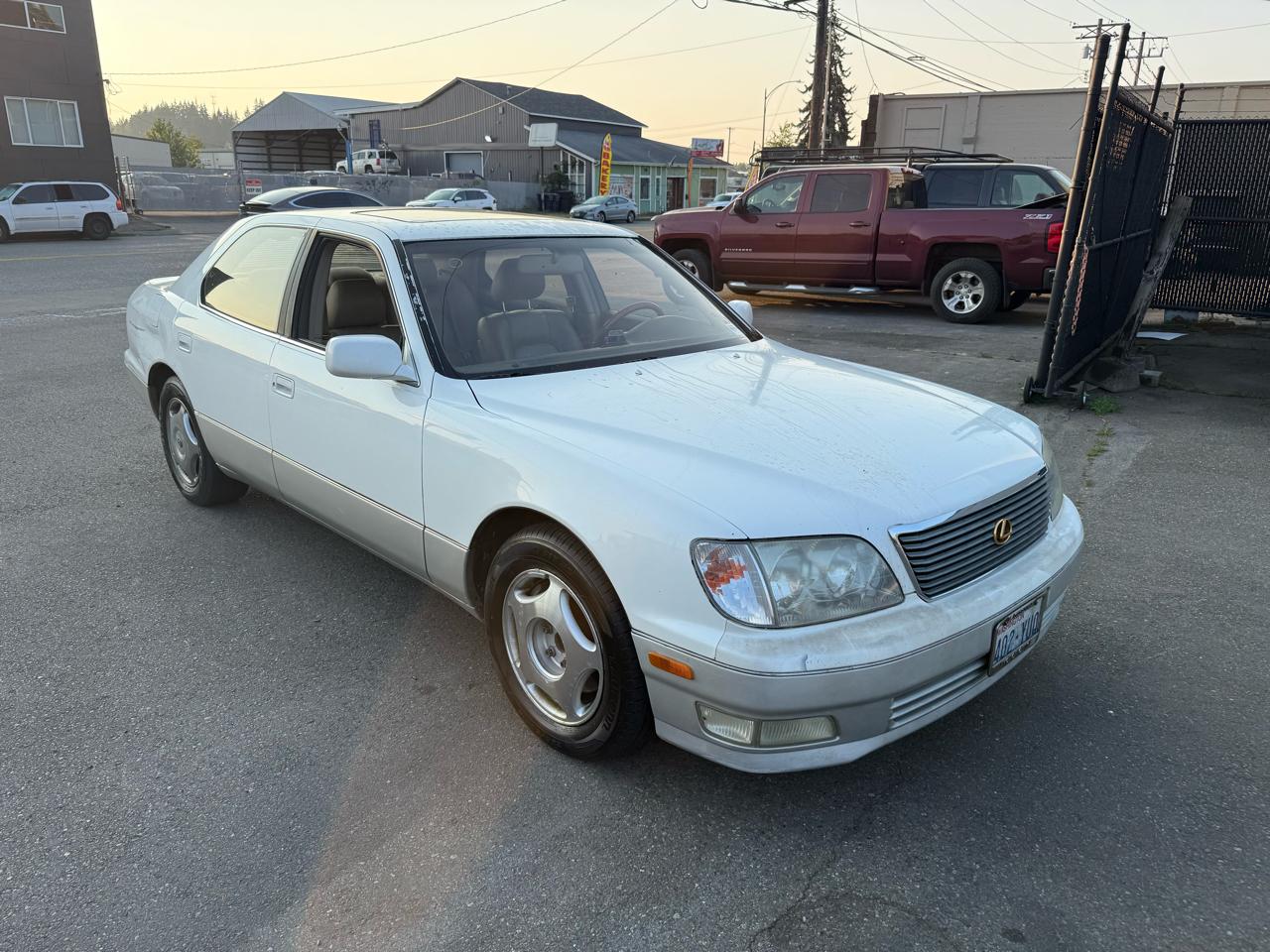 Lexus LS 400 Base 1998
