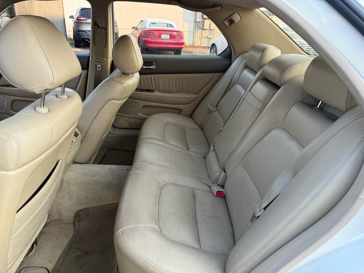 Lexus LS 400 Base 1998