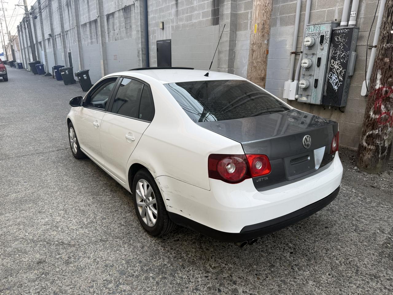 Volkswagen Jetta SEL PZEV 2010