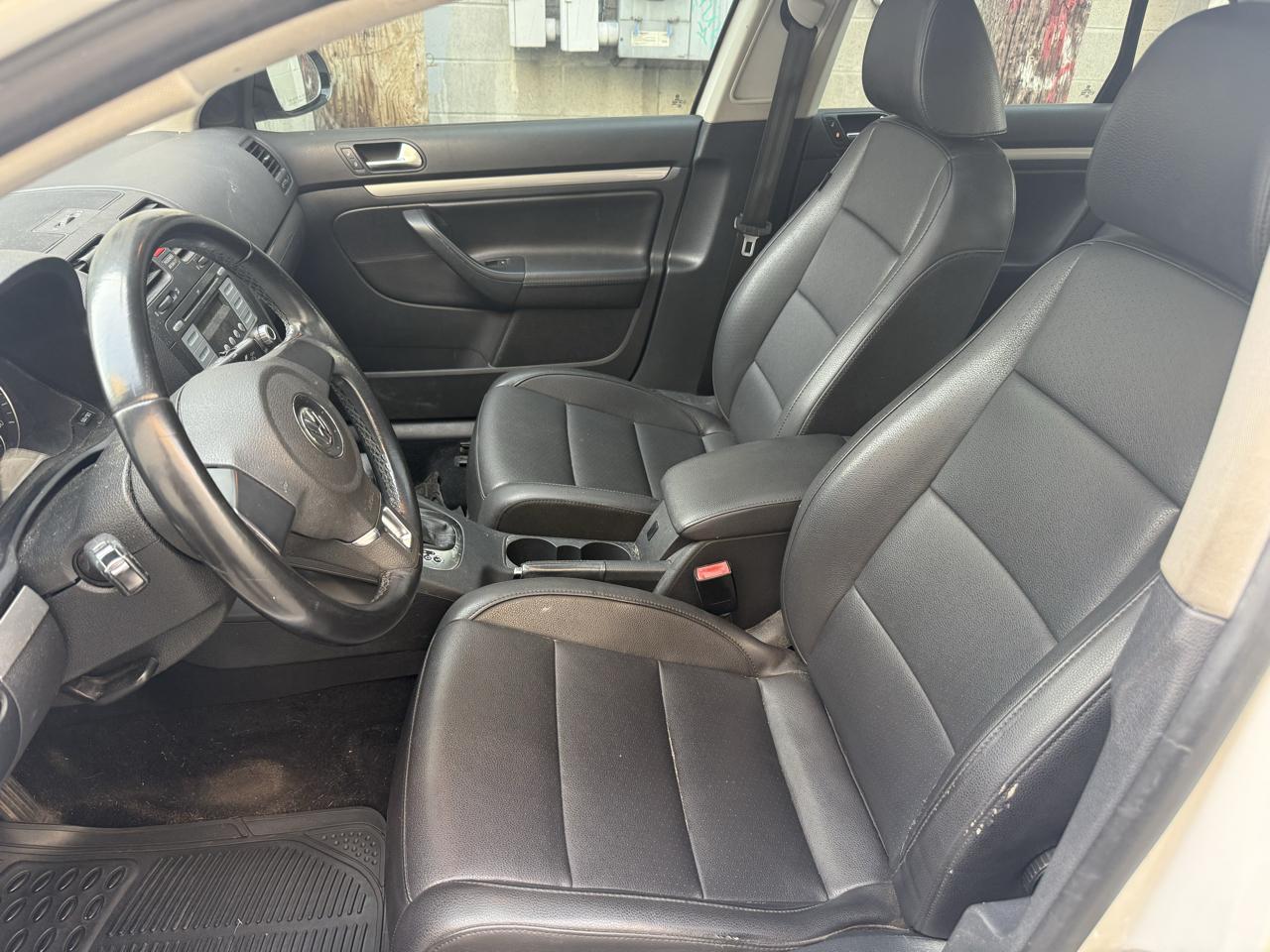 Volkswagen Jetta SEL PZEV 2010