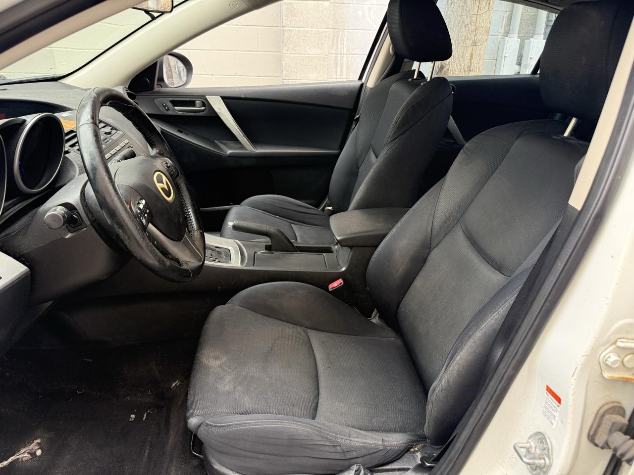 Mazda MAZDA3 s Grand Touring 4-Door 2010