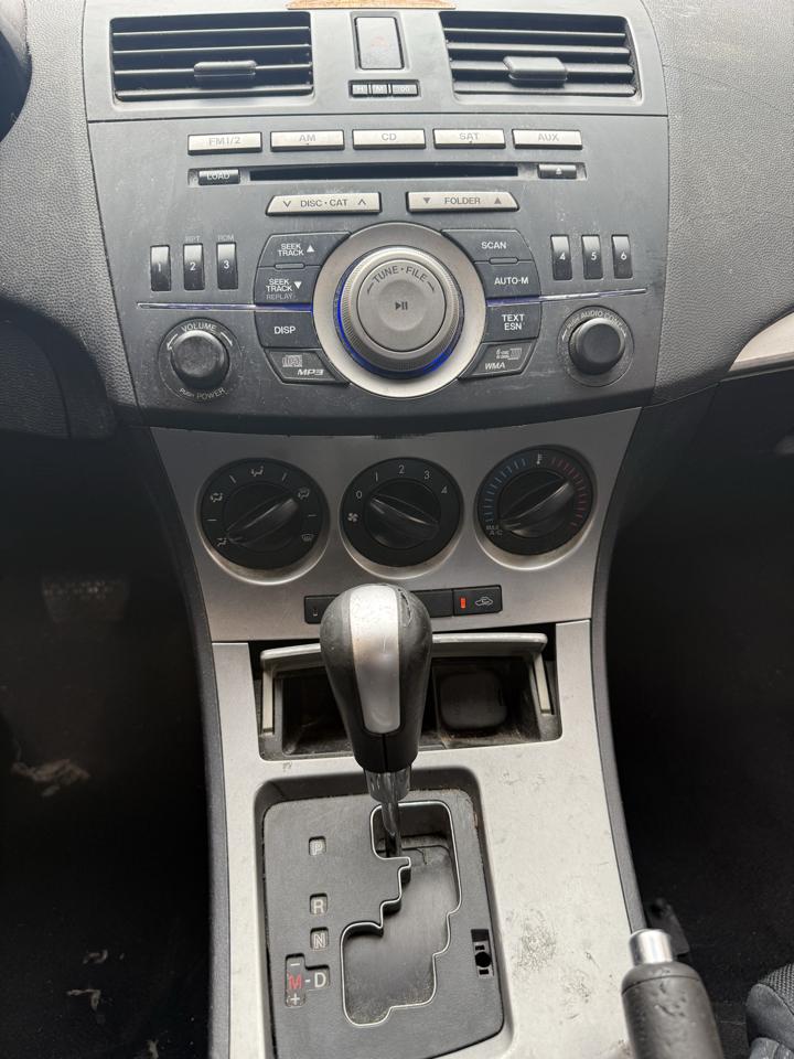 Mazda MAZDA3 s Grand Touring 4-Door 2010