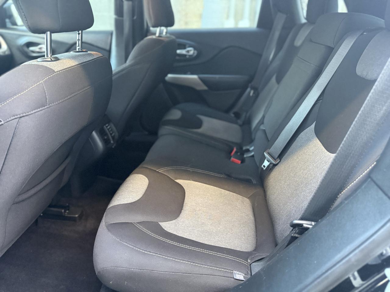 Jeep Cherokee Sport 4WD 2017