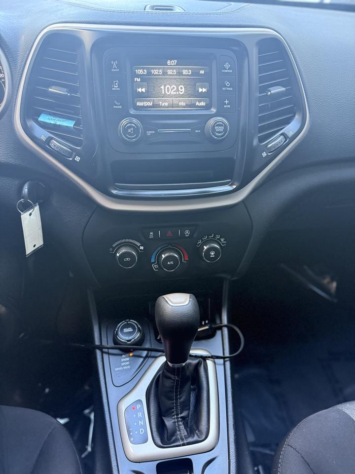 Jeep Cherokee Sport 4WD 2017