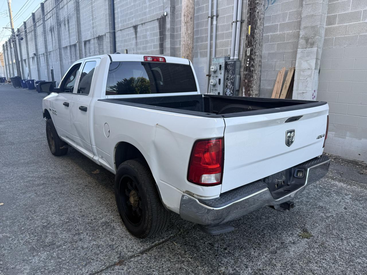 RAM 1500 ST Crew Cab 4WD 2014