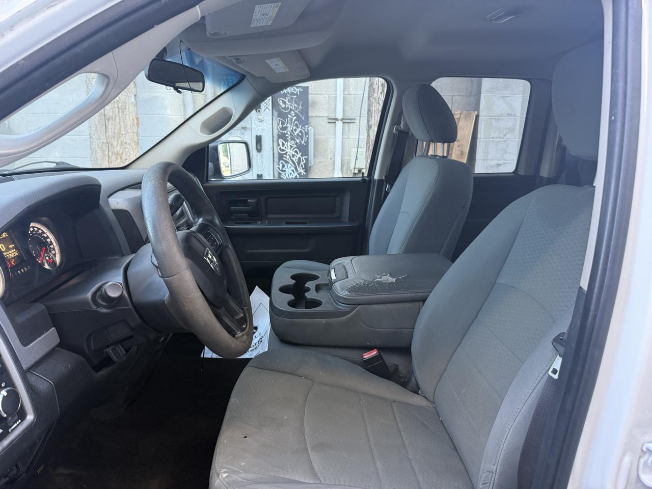RAM 1500 ST Crew Cab 4WD 2014