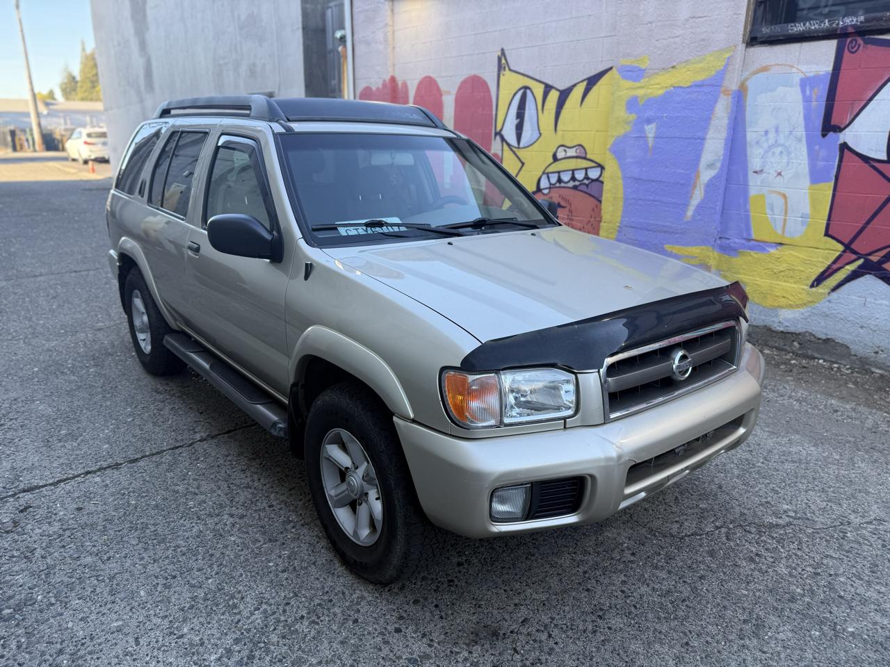 Nissan Pathfinder SE 4WD 2003