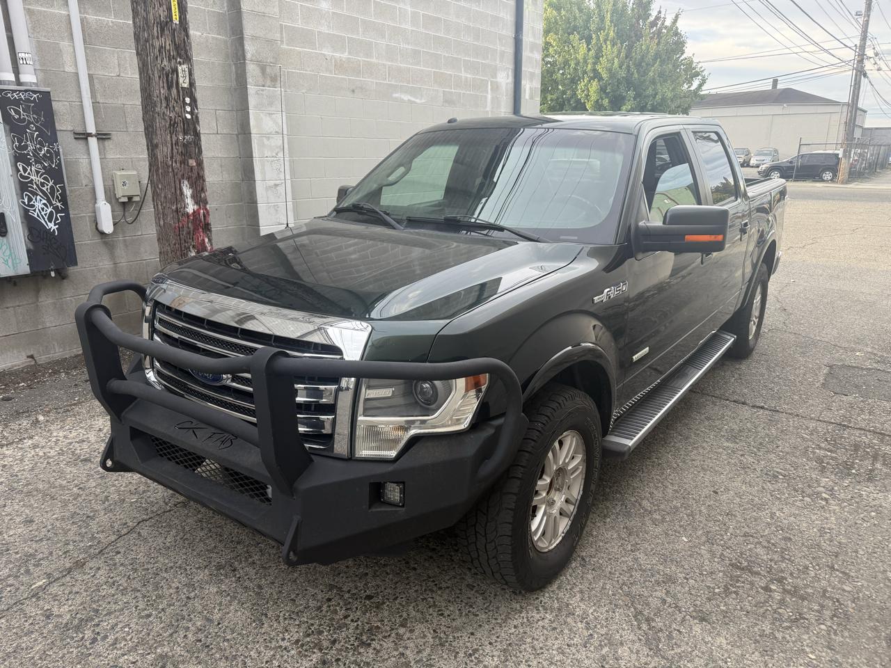 Ford F-150 4WD SuperCrew 145" Lariat 2014