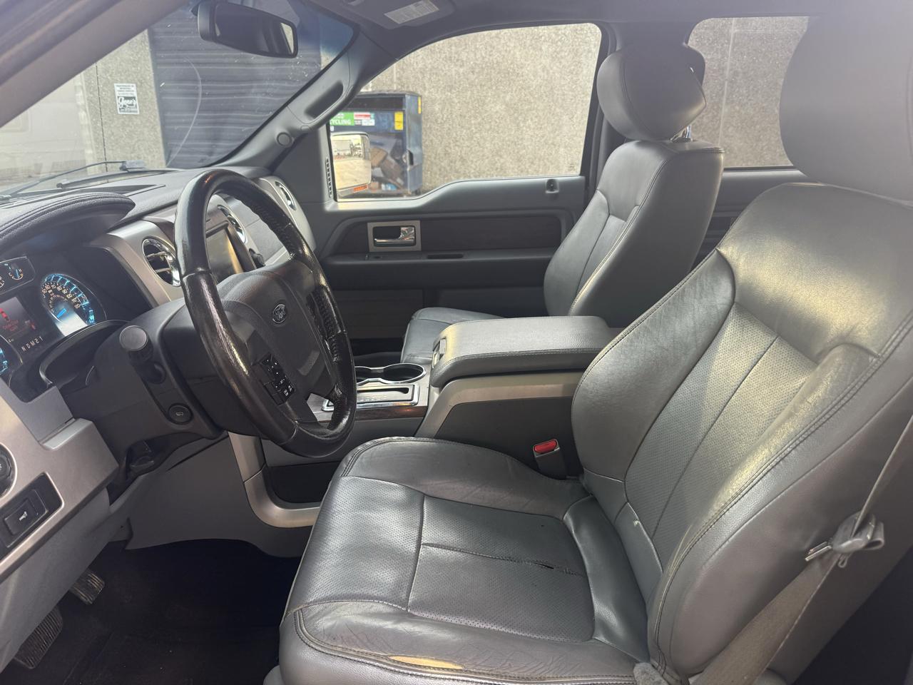 Ford F-150 4WD SuperCrew 145" Lariat 2014