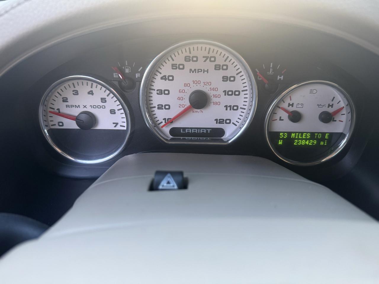 Ford F-150 4WD SuperCab 133" Lariat 2006