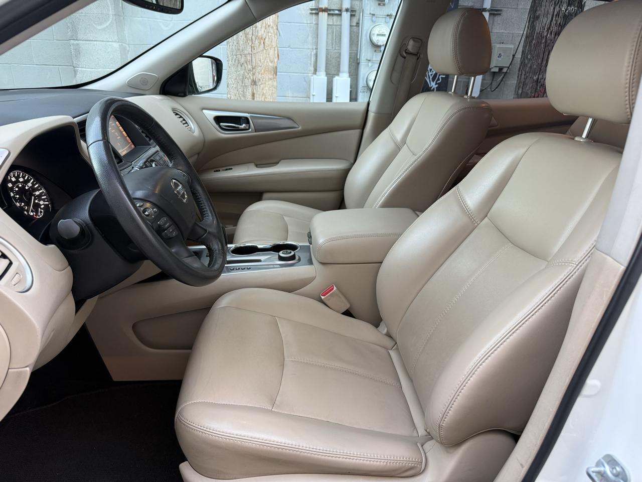 Nissan Pathfinder Platinum 4WD 2017