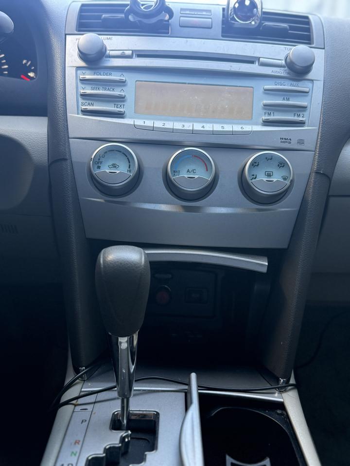 Toyota Camry XLE 5-Spd AT 2009