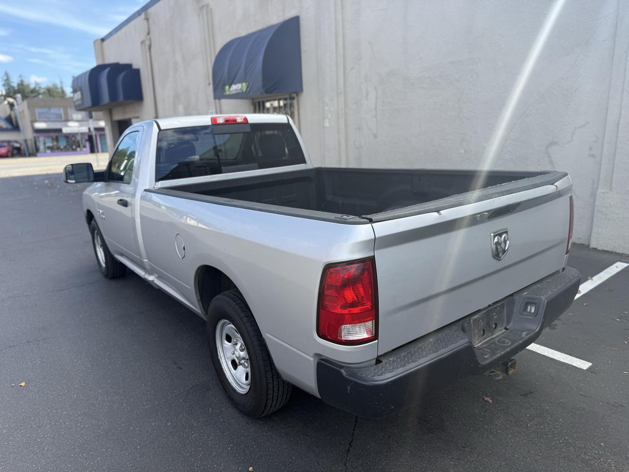 RAM 1500 2WD Reg Cab 140.5" Tradesman 2014
