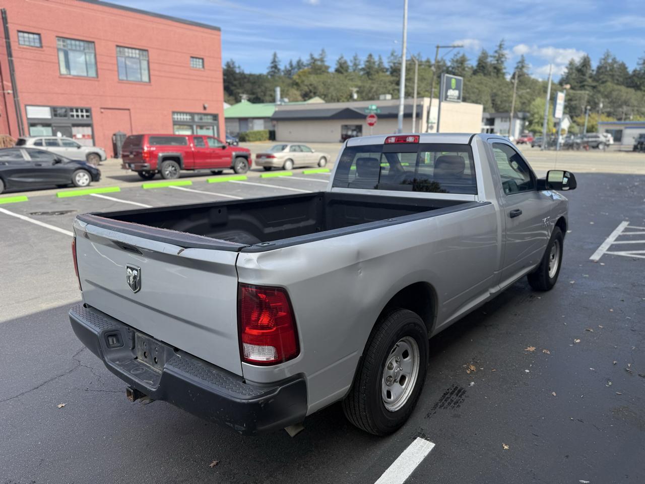 RAM 1500 2WD Reg Cab 140.5" Tradesman 2014