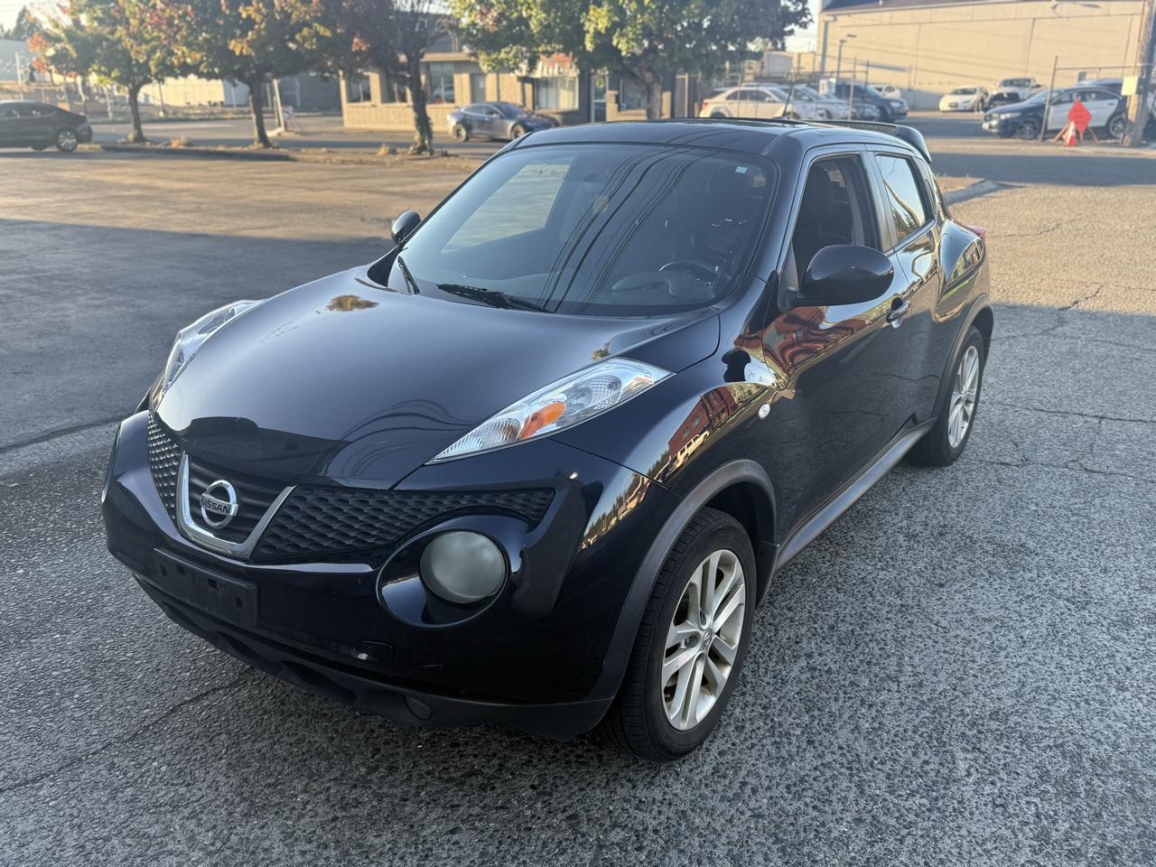 Nissan Juke S AWD 2011