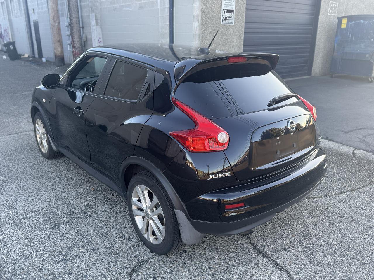 Nissan Juke S AWD 2011