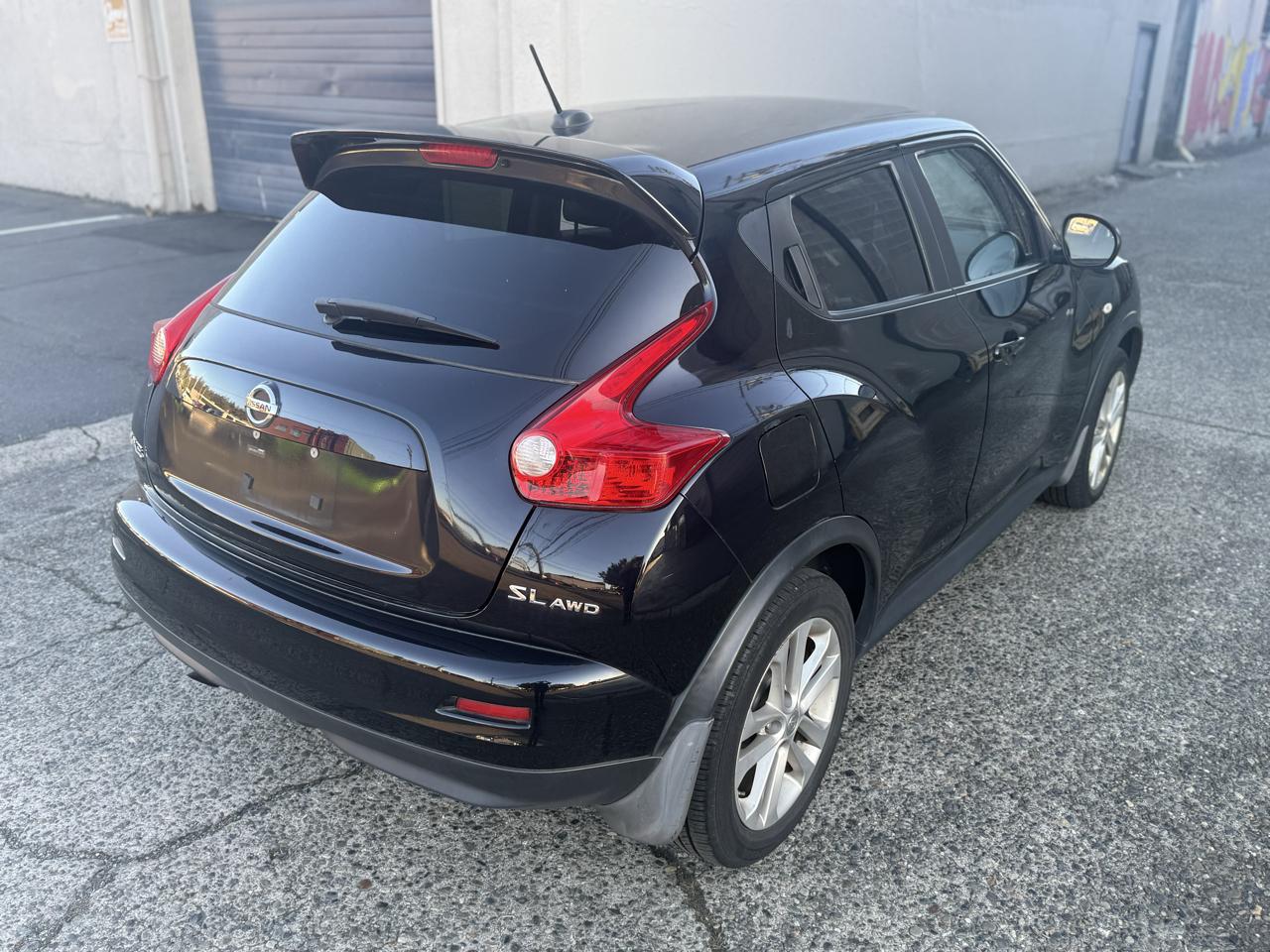 Nissan Juke S AWD 2011